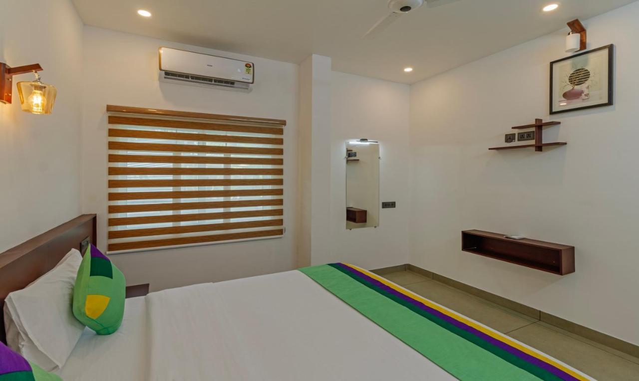 Treebo Amigos Residency Cochin Airport Hotel Kochi Exterior foto