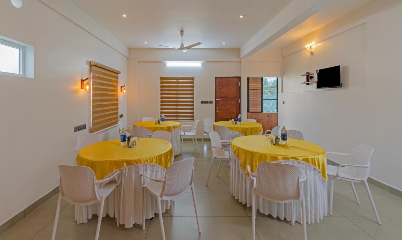 Treebo Amigos Residency Cochin Airport Hotel Kochi Exterior foto