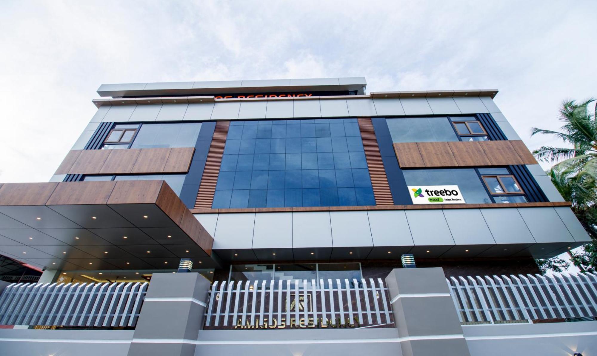 Treebo Amigos Residency Cochin Airport Hotel Kochi Exterior foto